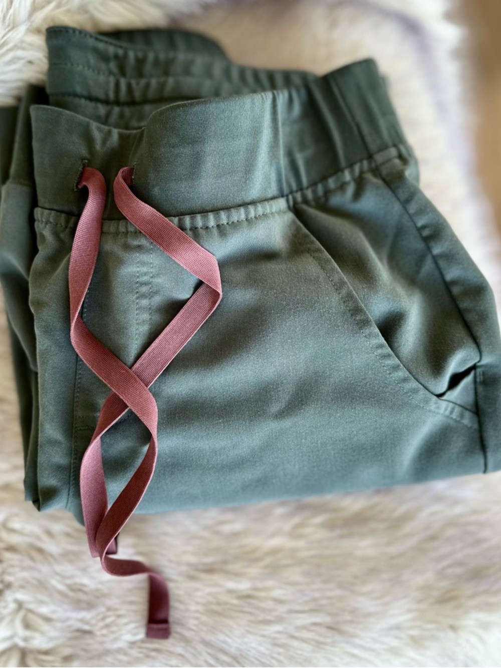 FIGS Bonsai Regular Zamora Jogger Scrub Pants with Mauve Drawstring